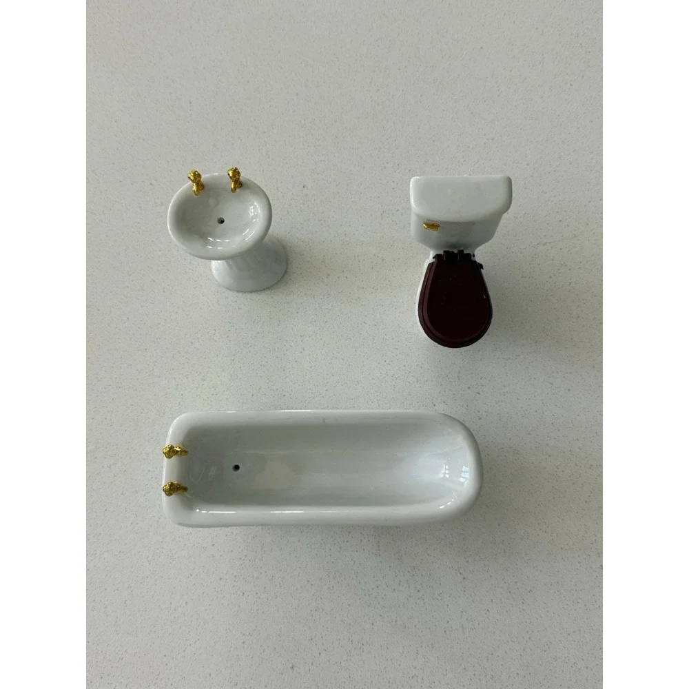 Miniature Dollhouse 1:12 Scale - Bathroom Set White‎ Gold Fixtures T5013